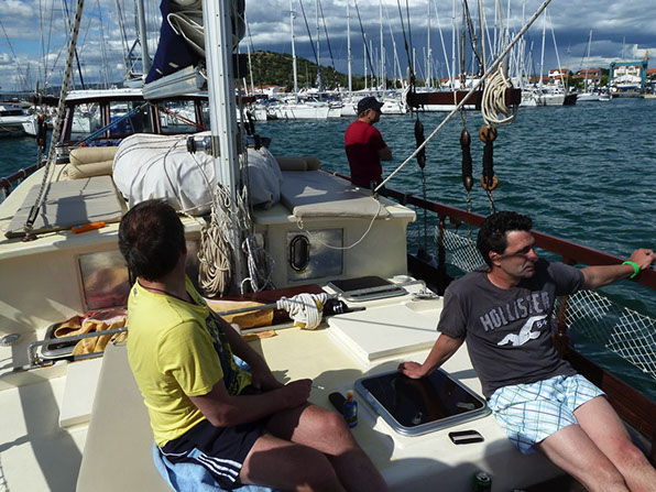 Segelyacht-mit-Skipper-Menschen-17