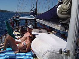 Segelyacht-mit-Skipper-Menschen-06